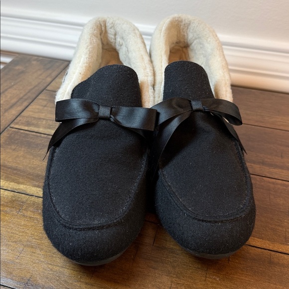 Vionic Men’s Slippers/Loafers Size 11 - Picture 2 of 10